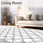 Ornate Diamond Chain Link Pattern Rug