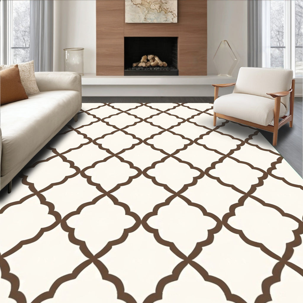 Quatrefoil Pattern Brown Geometric Rug